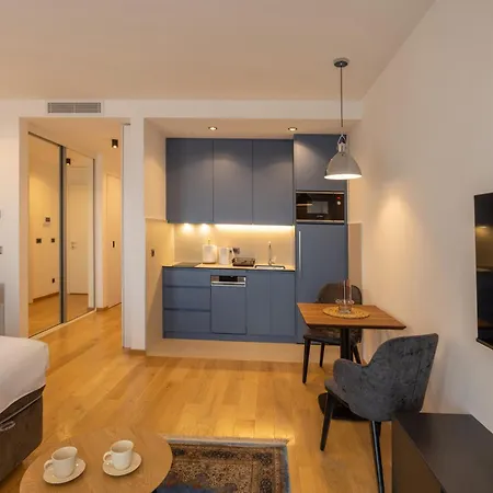 Apartment Center Lux 1