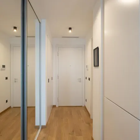 Center Lux 1 Daire *